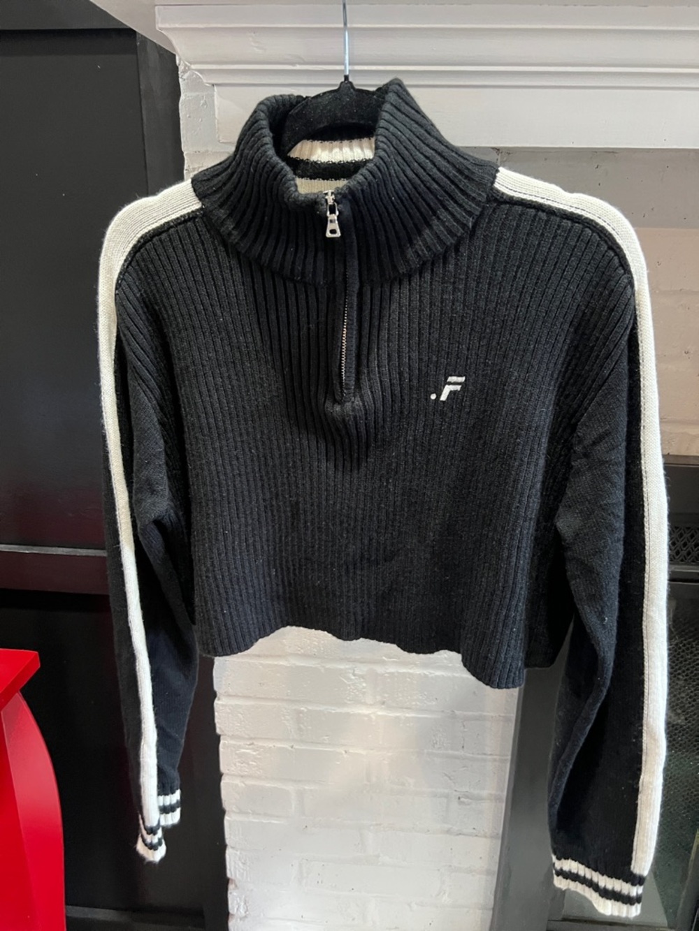 Freecell
Black Cropped Ribbed Half-Zip Sweater with White Stripe